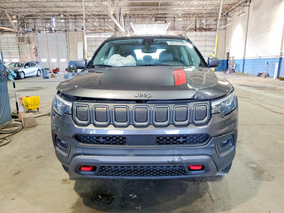 50447346 :رقم المزاد ، 3C4NJDDB0NT104584 vin ، 2022 Jeep Compass مزاد بيع
