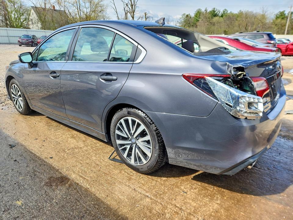 2018 Subaru Legacy მანქანა იყიდება აუქციონზე, vin: 4S3BNAF69J3042064, აუქციონის ნომერი: 50450396