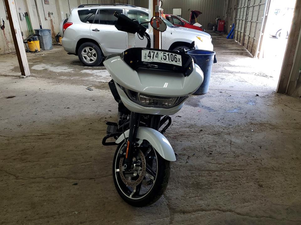 47415106 :رقم المزاد ، 1HD1KH71XRB662230 vin ، 2024 Harley Davidson Fltrx مزاد بيع