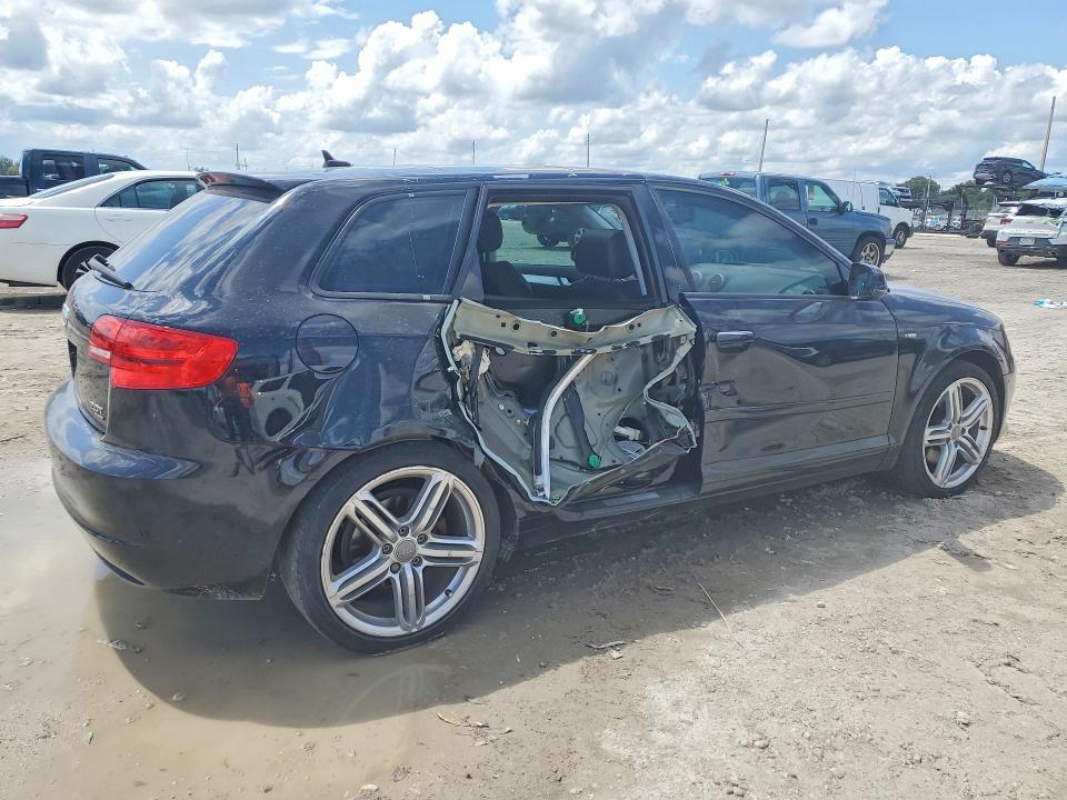 51501176 :رقم المزاد ، WAUMFAFM3CA136781 vin ، 2012 Audi A3 مزاد بيع