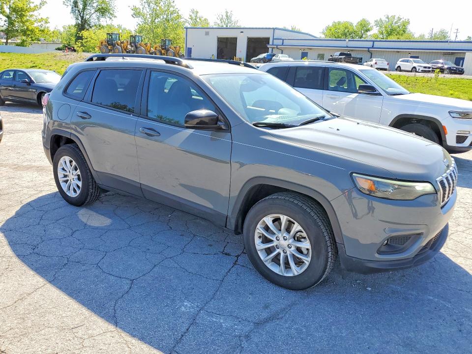 51261736 :رقم المزاد ، 1C4PJMMN7ND541345 vin ، 2022 Jeep Cherokee مزاد بيع