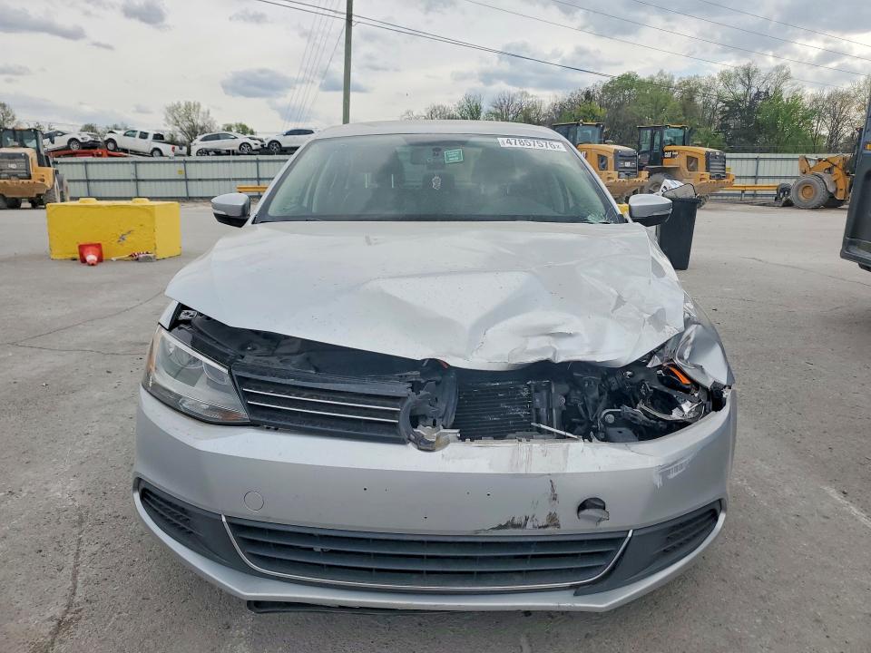 47857576 :رقم المزاد ، 3VWDX7AJ4DM306325 vin ، 2013 Volkswagen Jetta مزاد بيع