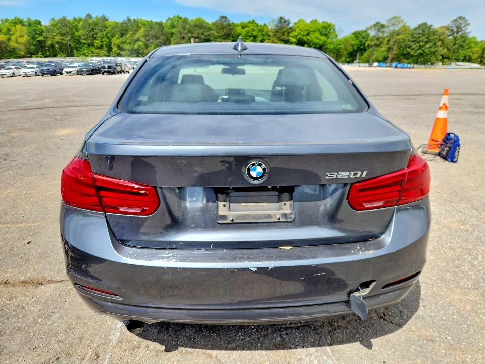 Продаж на аукціоні авто 2018 Bmw 320, vin: WBA8E1G51JNU91952, номер лоту: 48454756