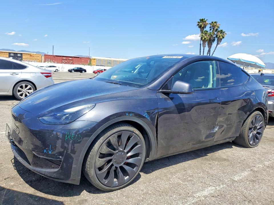 51004146 :رقم المزاد ، 7SAYGDEF1RF094572 vin ، 2024 Tesla Model Y مزاد بيع