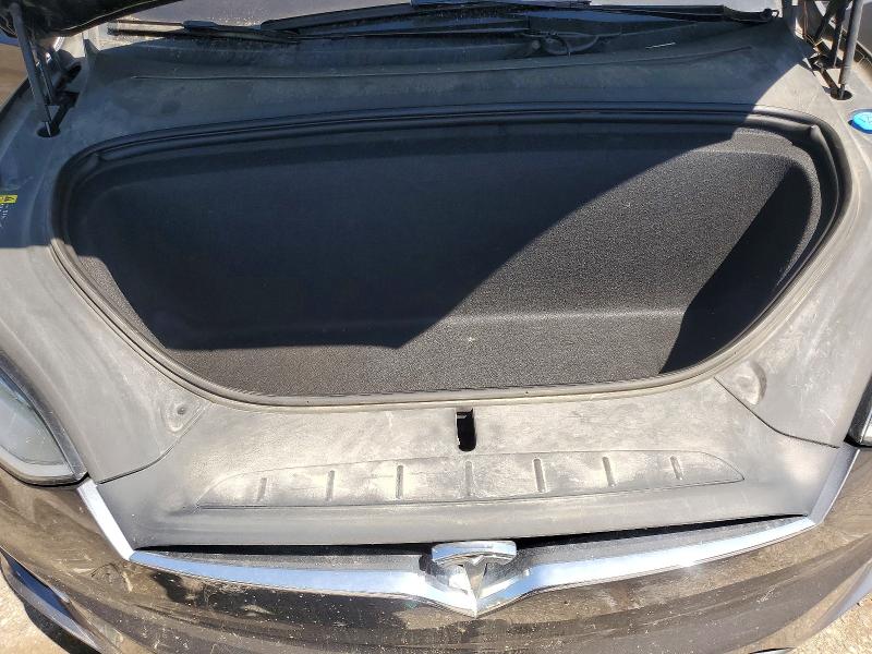 2017 Tesla Model X მანქანა იყიდება აუქციონზე, vin: 5YJXCDE23HF052212, აუქციონის ნომერი: 49836746