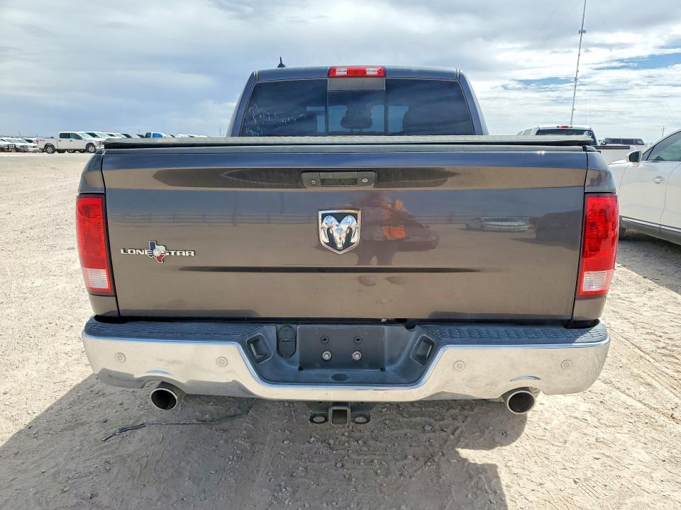 50558796 :رقم المزاد ، 1C6RR6LM6FS621391 vin ، 2015 Ram 1500 مزاد بيع