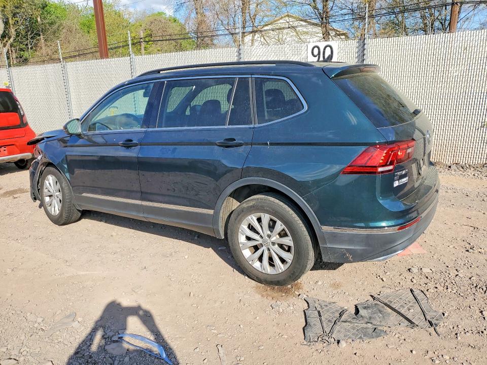 49958256 :رقم المزاد ، 3VV2B7AX6JM150508 vin ، 2018 Volkswagen Tiguan مزاد بيع