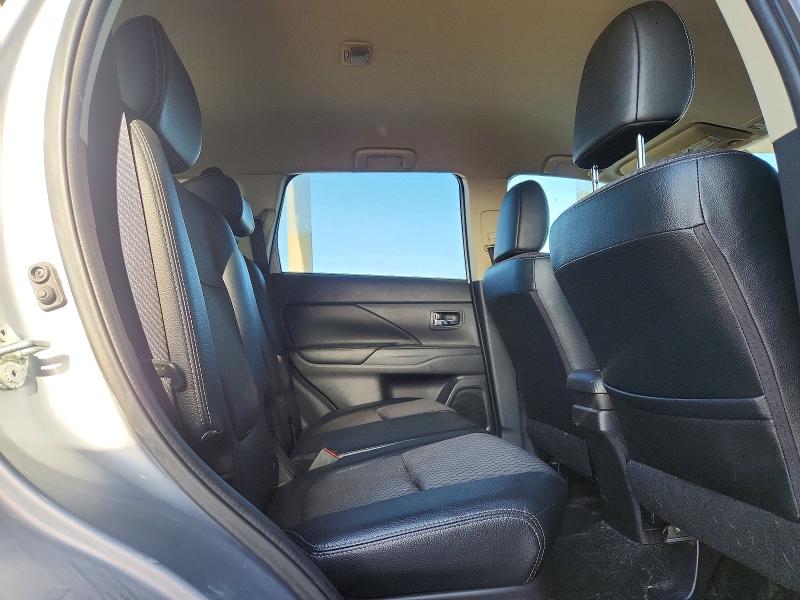 Продаж на аукціоні авто 2015 Mitsubishi Outlander, vin: JA4AZ3A32FZ010726, номер лоту: 48941116