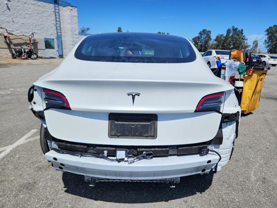 2023 Tesla Model 3 მანქანა იყიდება აუქციონზე, vin: 5YJ3E1EA9PF639320, აუქციონის ნომერი: 51123706