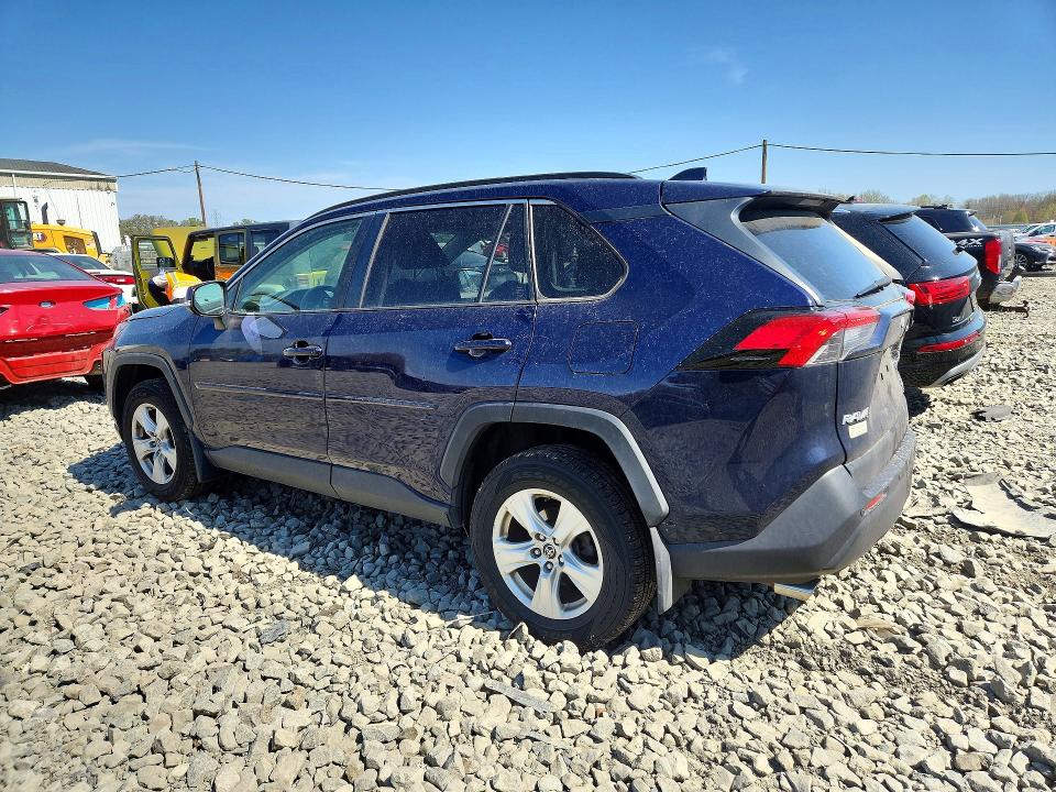 Продажа на аукционе авто 2019 Toyota Rav4, vin: JTMP1RFV7KJ002263, номер лота: 49897106