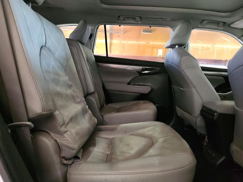 Aukcja sprzedaży 2022 Toyota Highlander, vin: 5TDFZRBH0NS200808, numer aukcji: 49424906