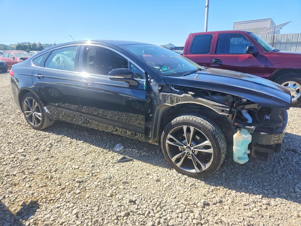 48707246 :رقم المزاد ، 3FA6P0D98HR245466 vin ، 2017 Ford Fusion مزاد بيع
