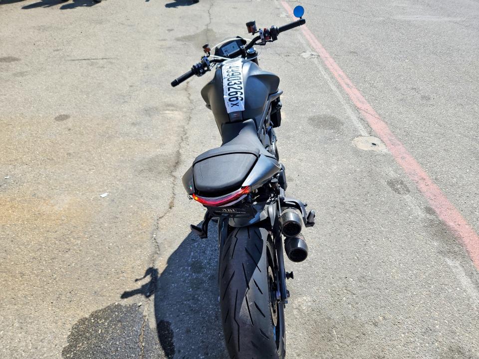 49903266 :رقم المزاد ، ZDMMAMDT4NB005793 vin ، 2022 Ducati Monster مزاد بيع