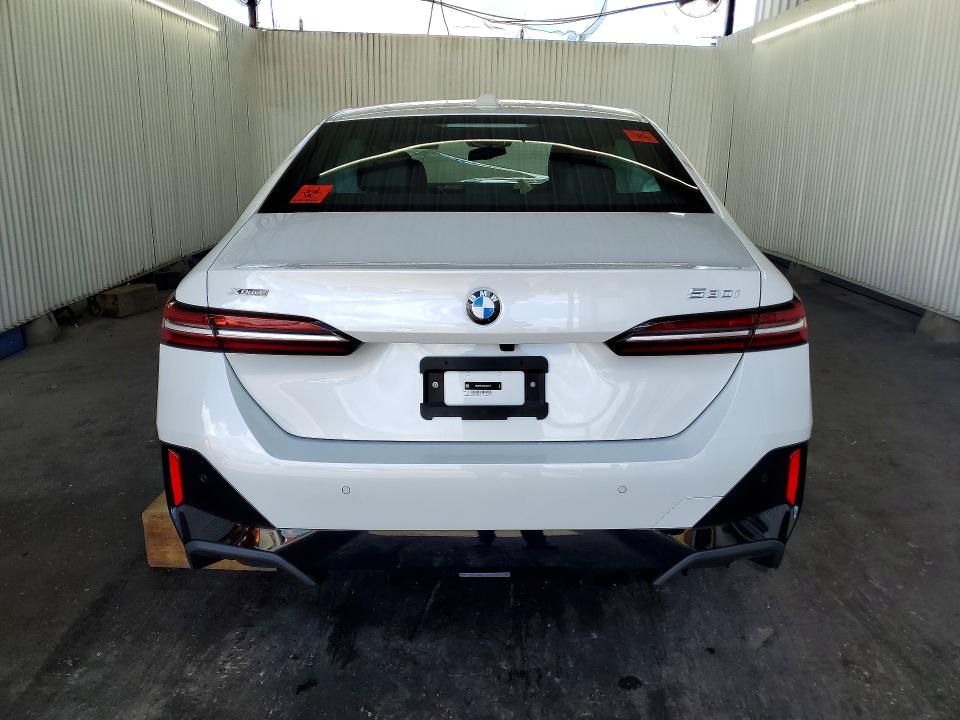50950506 :رقم المزاد ، WBA53FJ0XTCX57115 vin ، 2026 Bmw 530 مزاد بيع