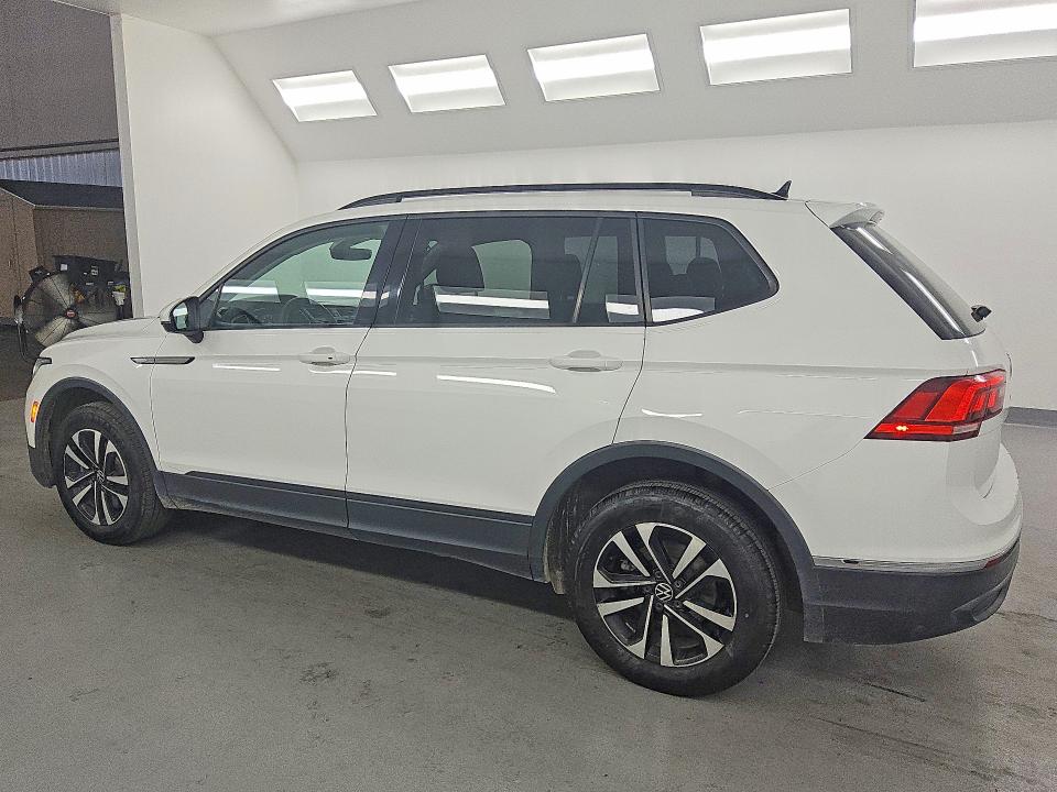 51154106 :رقم المزاد ، 3VV1B7AX9NM011684 vin ، 2022 Volkswagen Tiguan مزاد بيع