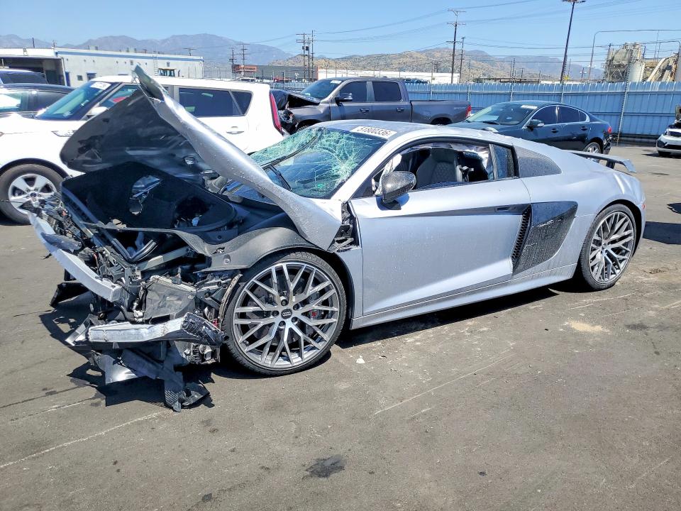 2017 Audi R8 მანქანა იყიდება აუქციონზე, vin: WUAKBAFX8H7903290, აუქციონის ნომერი: 51800336