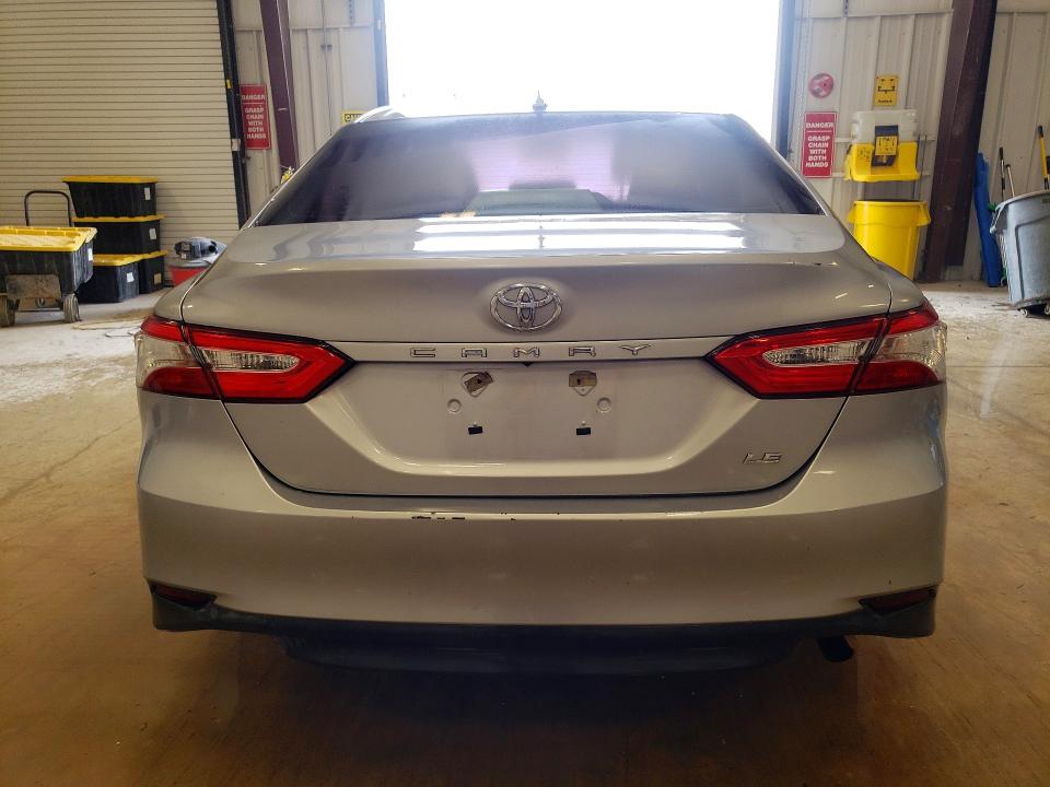 2019 Toyota Camry მანქანა იყიდება აუქციონზე, vin: 4T1B11HK0KU770594, აუქციონის ნომერი: 51327346