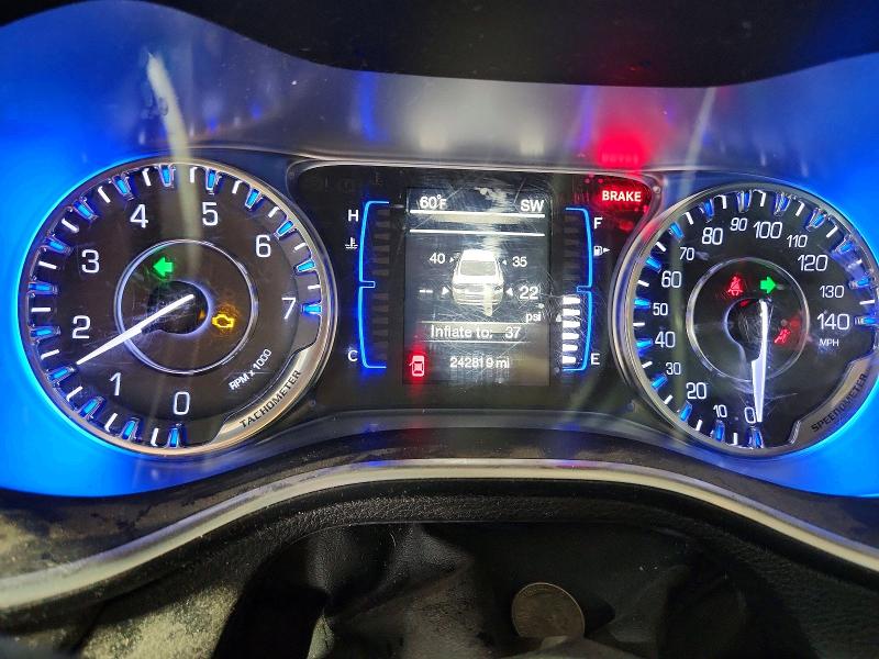 50925276 :رقم المزاد ، 1C3CCCAB8FN711550 vin ، 2015 Chrysler 200 مزاد بيع