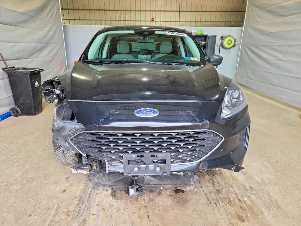 51029306 :رقم المزاد ، 1FMCU9G69NUA12983 vin ، 2022 Ford Escape مزاد بيع