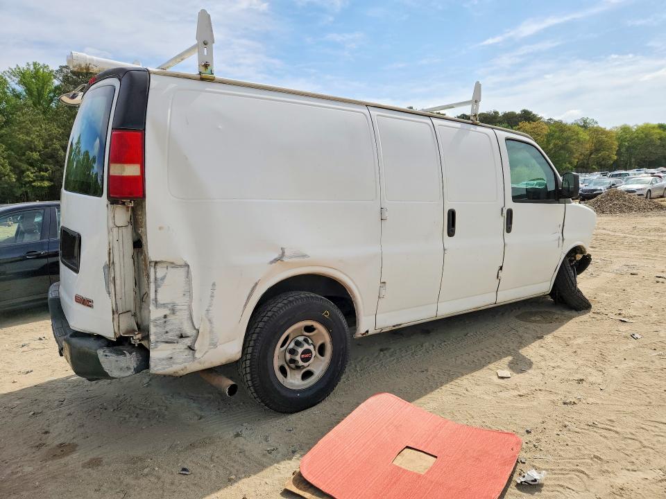 51775716 :رقم المزاد ، 1GTHG35U831158712 vin ، 2003 Gmc Savana مزاد بيع