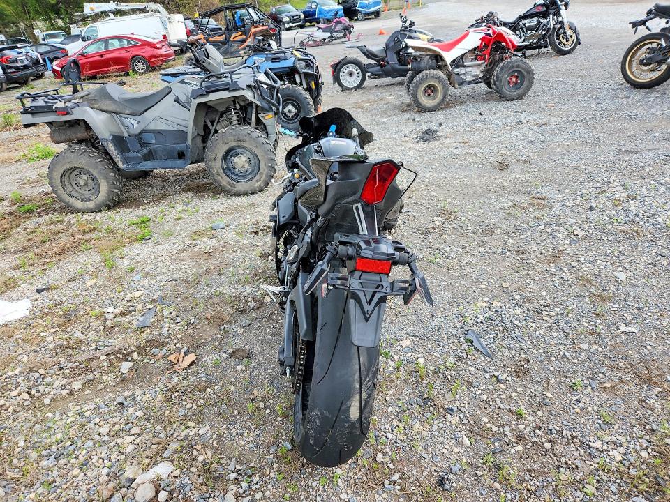 51981686 :رقم المزاد ، JYARM38E2SA018022 vin ، 2025 Yama Yzfr7 مزاد بيع