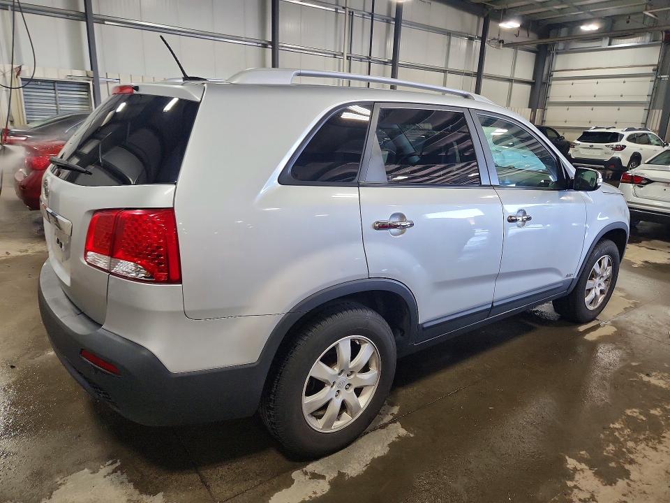 Продажа на аукционе авто 2011 Kia Sorento, vin: 5XYKTDA12BG096984, номер лота: 50427126
