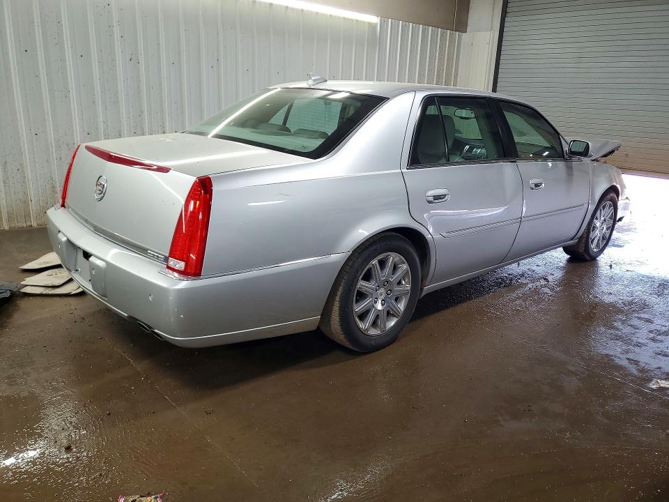 2010 Cadillac Dts მანქანა იყიდება აუქციონზე, vin: 1G6KH5EY7AU131419, აუქციონის ნომერი: 49247016