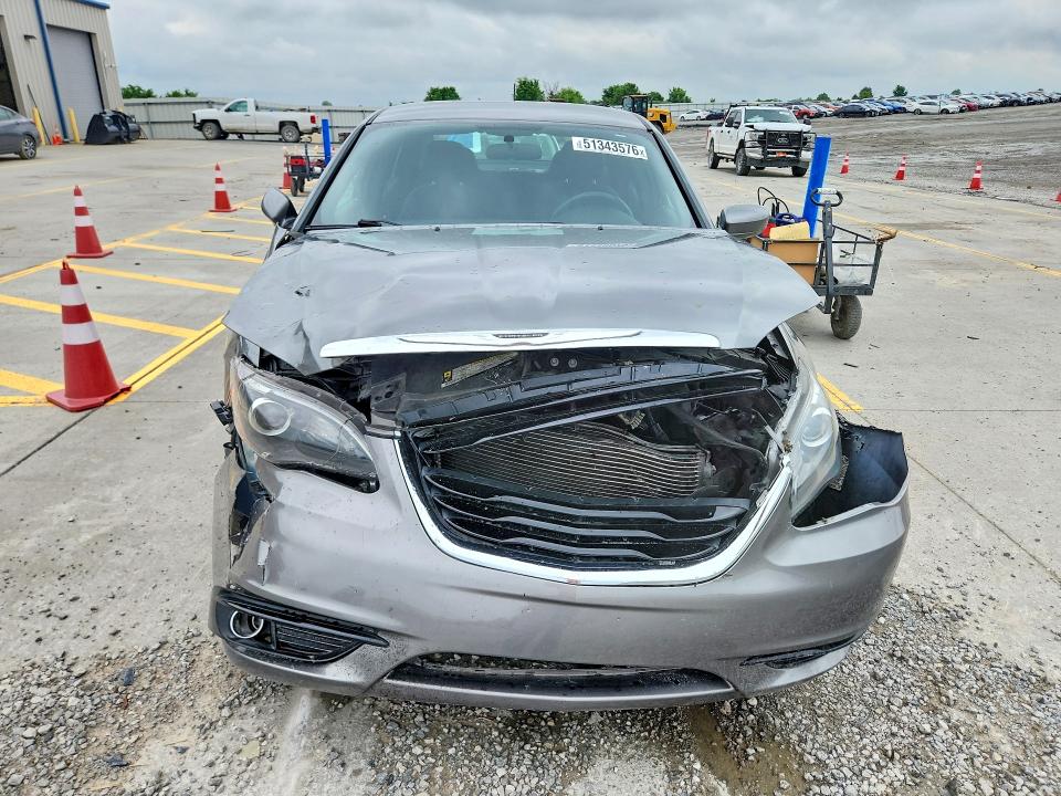 2013 Chrysler 200 მანქანა იყიდება აუქციონზე, vin: 1C3CCBBG1DN720494, აუქციონის ნომერი: 51343576