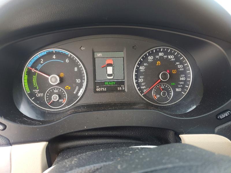 49687106 :رقم المزاد ، 3VW637AJ2EM214569 vin ، 2014 Volkswagen Jetta مزاد بيع