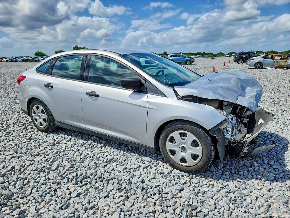2016 Ford Focus მანქანა იყიდება აუქციონზე, vin: 1FADP3E27GL324571, აუქციონის ნომერი: 49625516