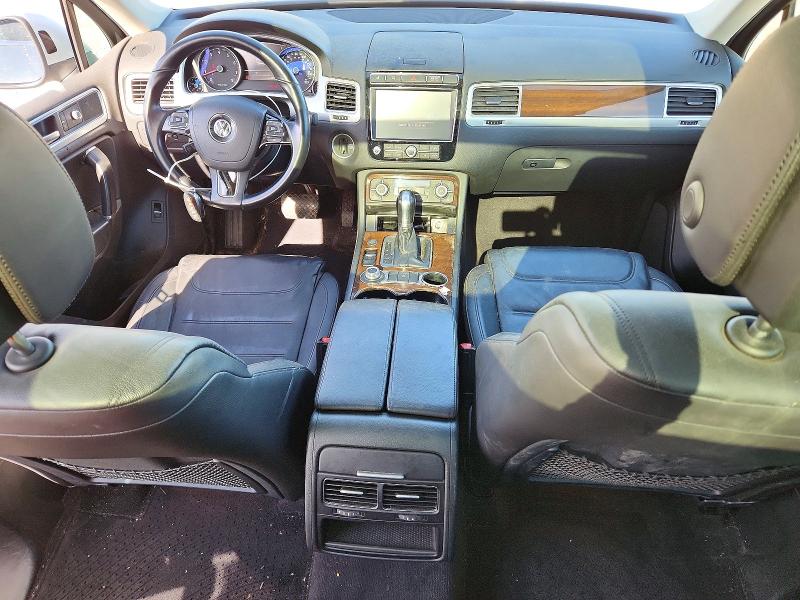 50368306 :رقم المزاد ، WVGEF9BP2FD007354 vin ، 2015 Volkswagen Touareg مزاد بيع