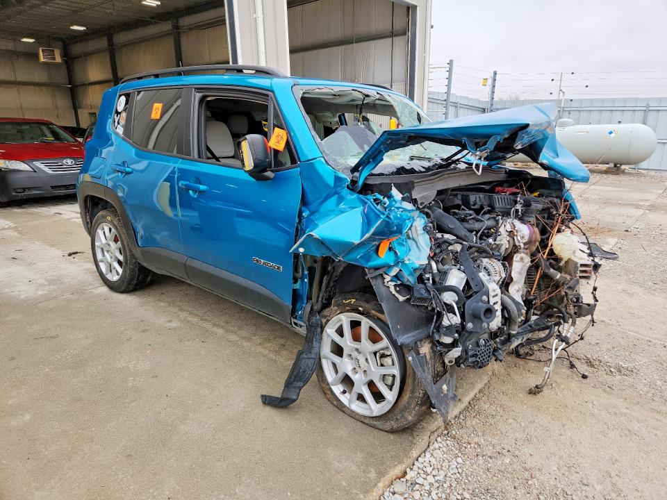 47040016 :رقم المزاد ، ZACNJDB10NPN72233 vin ، 2022 Jeep Renegade مزاد بيع