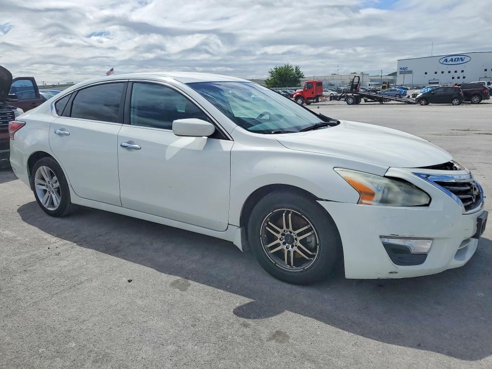 50565366 :رقم المزاد ، 1N4AL3AP5FC268287 vin ، 2015 Nissan Altima مزاد بيع