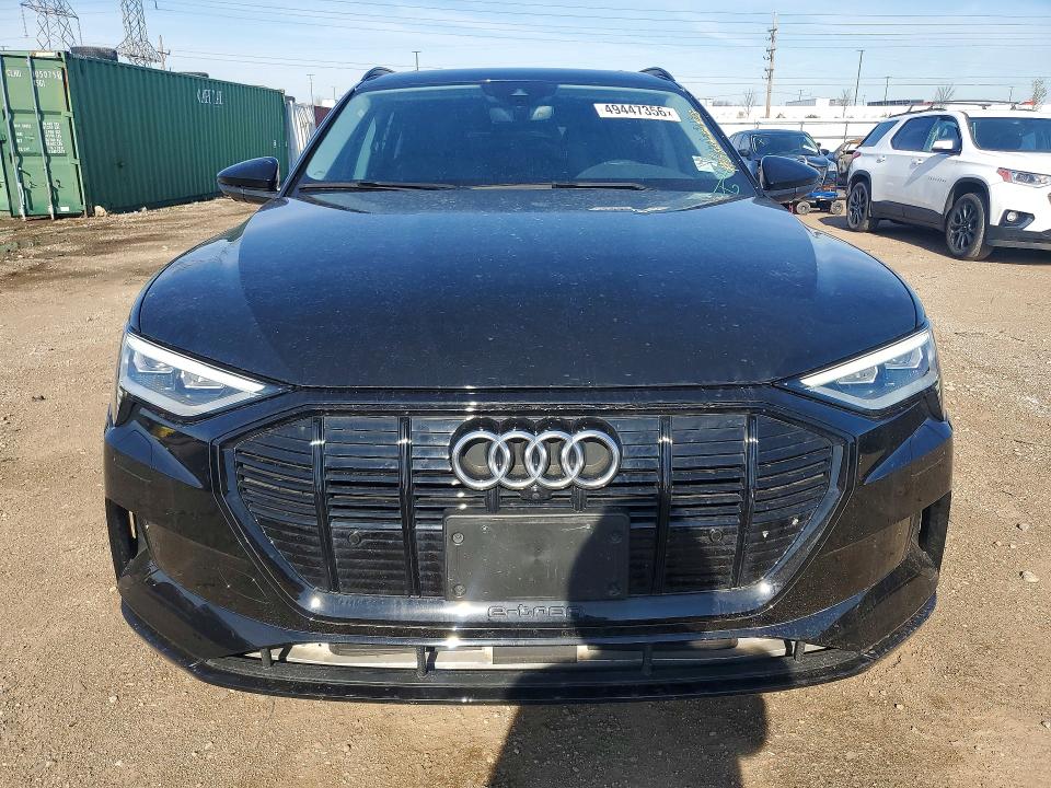 Продажа на аукционе авто 2021 Audi E-tron, vin: WA1AAAGE6MB024011, номер лота: 49447356