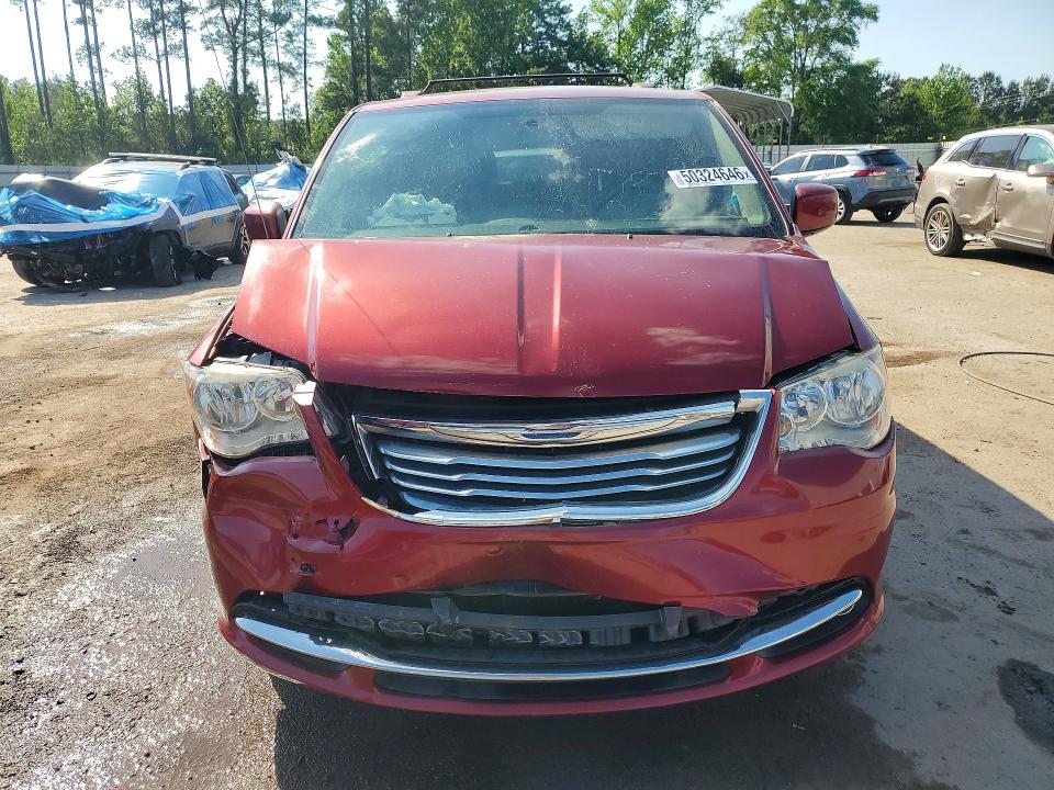 50324646 :رقم المزاد ، 2C4RC1BG1FR561031 vin ، 2015 Chrysler Town & Country مزاد بيع