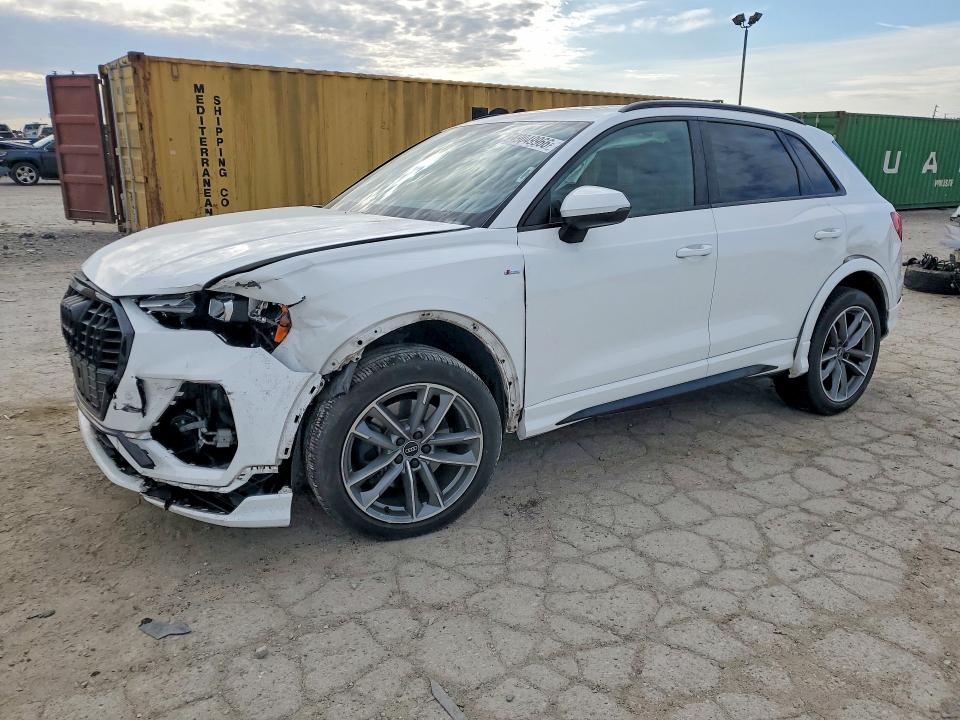 Продаж на аукціоні авто 2022 Audi Q3, vin: WA1DECF33N1022284, номер лоту: 49049966