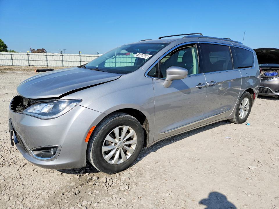 Auction sale of the 2018 Chrysler Pacifica, vin: 2C4RC1BG0JR217196, lot number: 50911796