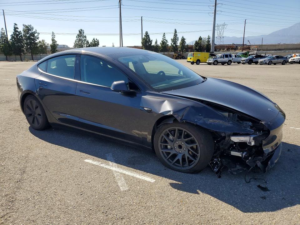 48863526 :رقم المزاد ، 5YJ3E1EA1SF043577 vin ، 2025 Tesla Model 3 مزاد بيع