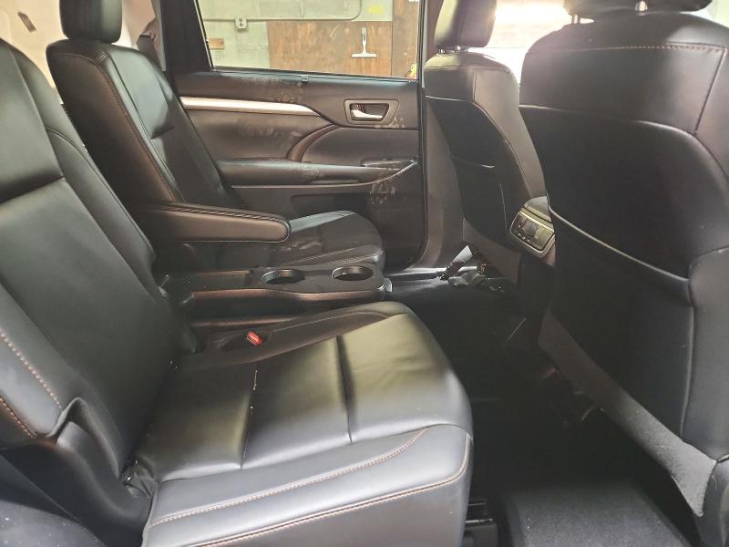 Продаж на аукціоні авто 2019 Toyota Highlander, vin: 5TDJZRFH9KS578433, номер лоту: 51504536