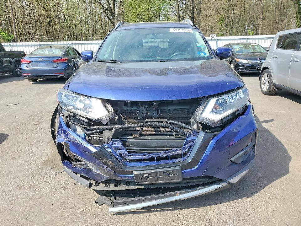 2017 Nissan Rogue მანქანა იყიდება აუქციონზე, vin: JN8AT2MT1HW131026, აუქციონის ნომერი: 49753656