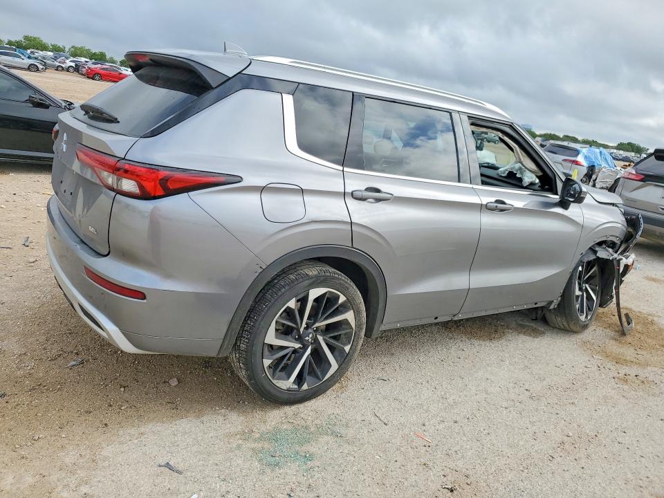 49564666 :رقم المزاد ، JA4J3VA81NZ091418 vin ، 2022 Mitsubishi Outlander مزاد بيع