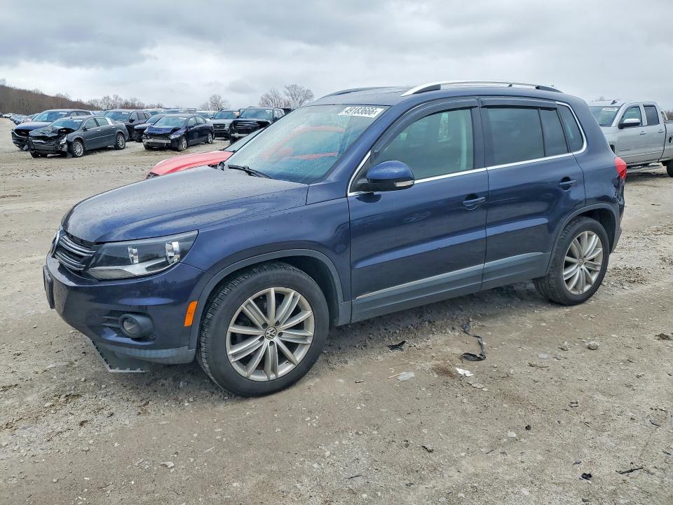 49183666 :رقم المزاد ، WVGBV3AX6EW565389 vin ، 2014 Volkswagen Tiguan مزاد بيع