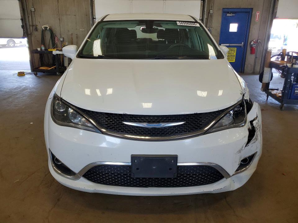 2018 Chrysler Pacifica მანქანა იყიდება აუქციონზე, vin: 2C4RC1FG8JR117356, აუქციონის ნომერი: 50996806
