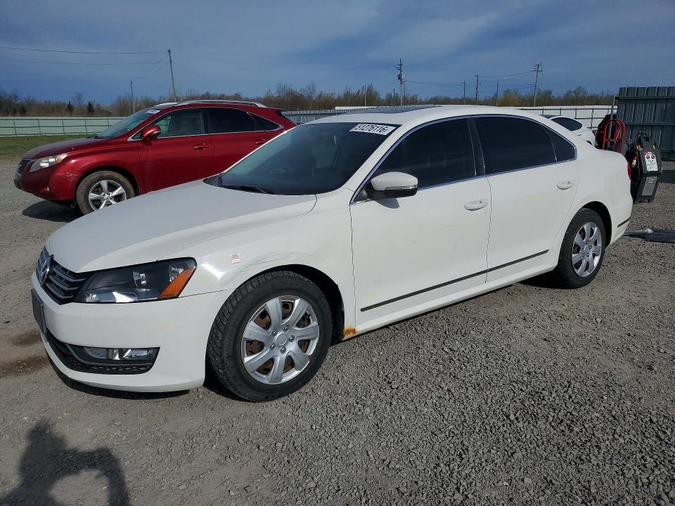 51276116 :رقم المزاد ، 1VWBN7A38EC078881 vin ، 2014 Volkswagen Passat مزاد بيع