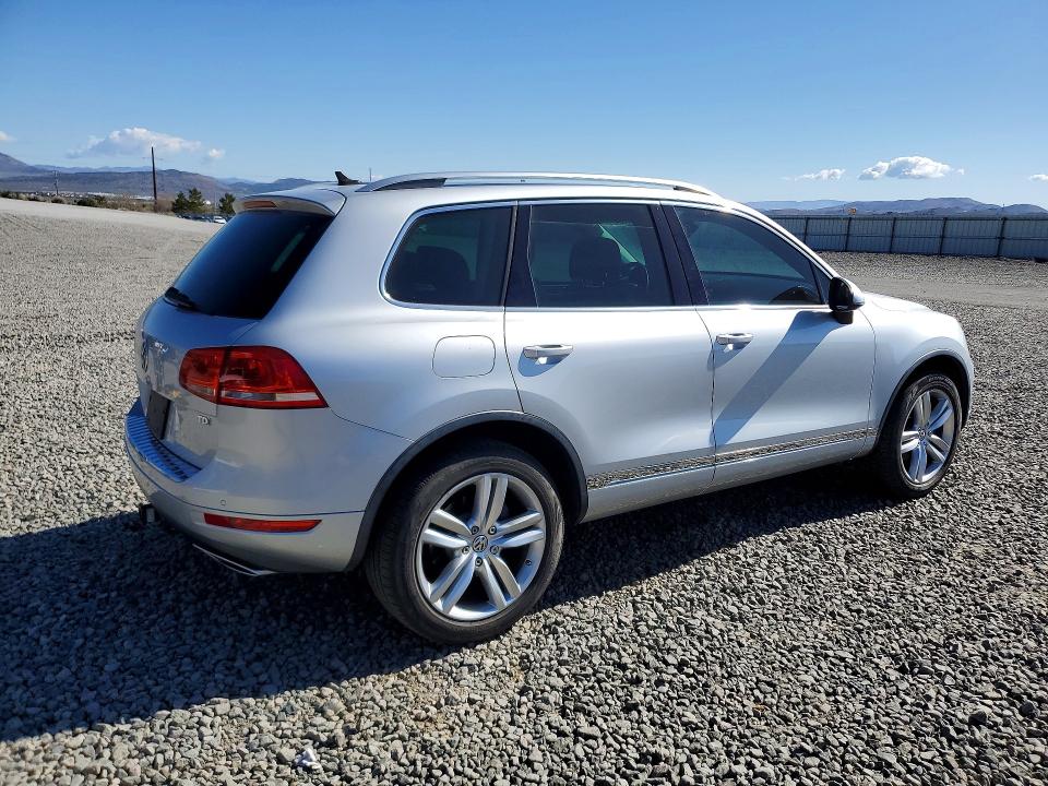 51533476 :رقم المزاد ، WVGFK9BP2CD002781 vin ، 2012 Volkswagen Touareg مزاد بيع