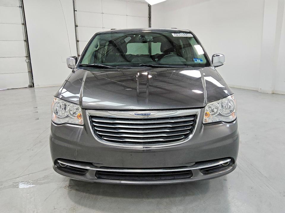 Продажа на аукционе авто 2015 Chrysler Town & Country, vin: 2C4RC1JG0FR742221, номер лота: 49089336