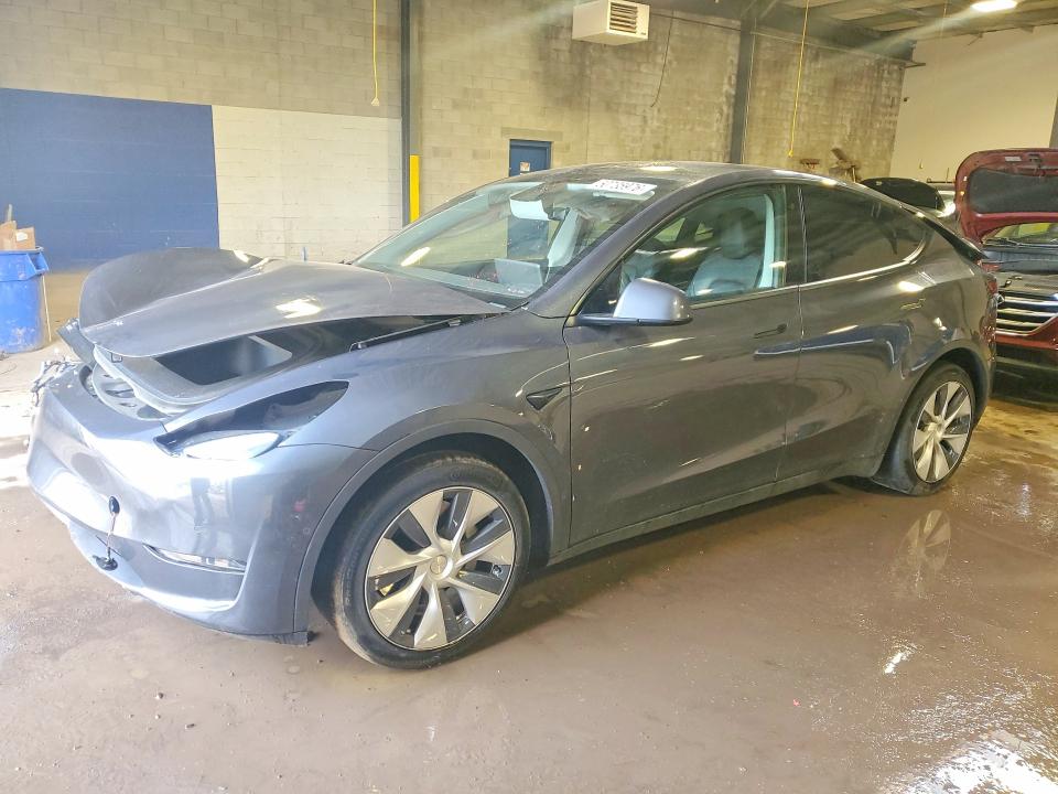 Auction sale of the 2020 Tesla Model Y, vin: 5YJYGDEEXLF043843, lot number: 50735976