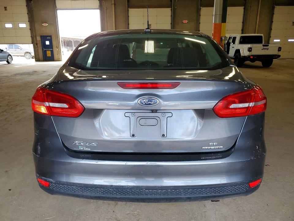 48712376 :رقم المزاد ، 1FADP3F27FL243387 vin ، 2015 Ford Focus مزاد بيع
