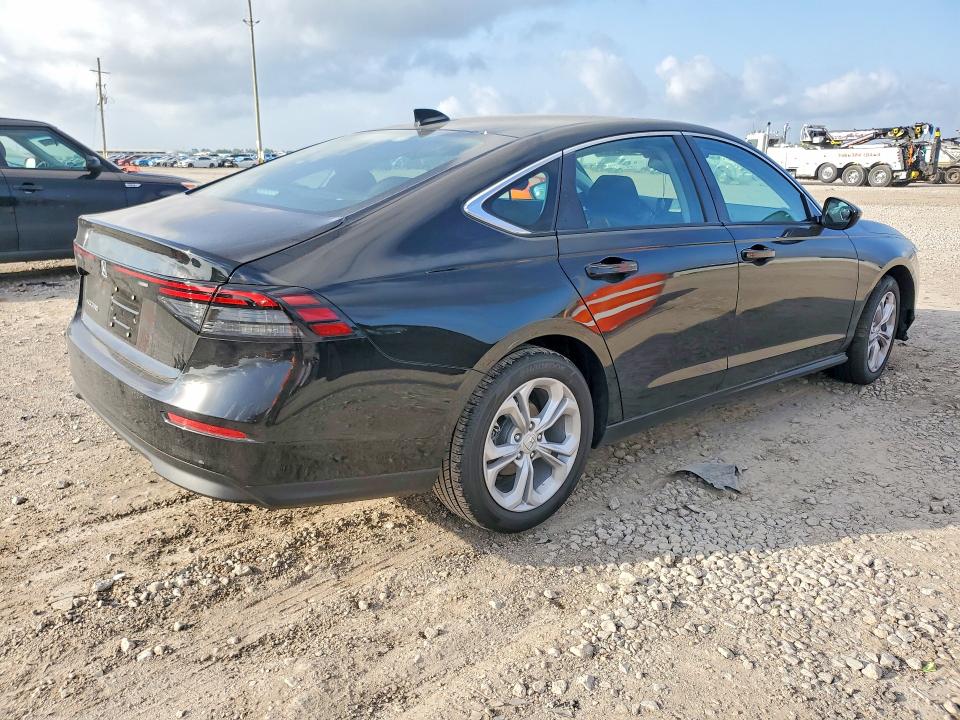 Продаж на аукціоні авто 2026 Honda Accord, vin: 1HGCY1F23TA013569, номер лоту: 50338426
