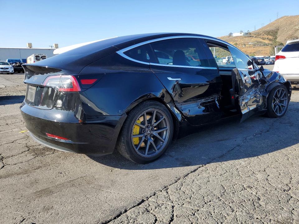2018 Tesla Model 3 მანქანა იყიდება აუქციონზე, vin: 5YJ3E1EA8JF036432, აუქციონის ნომერი: 49904116